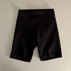 Long black Lululemon shorts